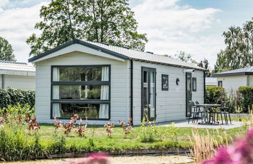 Dordtse Biesbosch House | Stunning private villa for 4 guests with pool, WIFI, TV and terrace