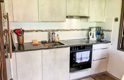 Bouveret House | Stunning private villa for 4 people with WIFI, TV and pets allowed