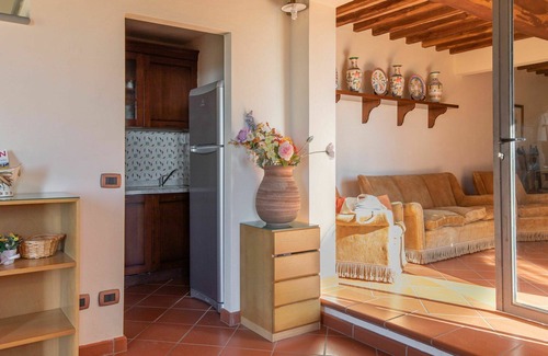 Santa Lucia Villa | Stunning private villa for 4 guests with A/C, WIFI, TV and patio