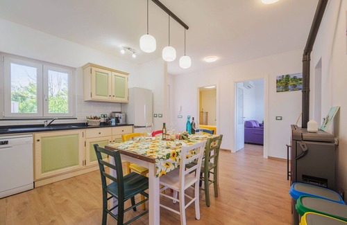 Maissana House | Stunning private villa for 6 guests with WIFI, A/C, TV and terrace