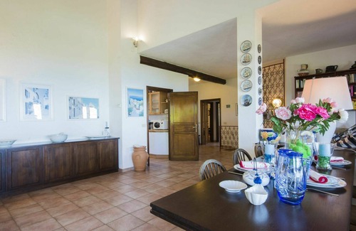 Ansedonia Villa | Stunning private villa for 11 people with WIFI, TV, terrace and pets allowed