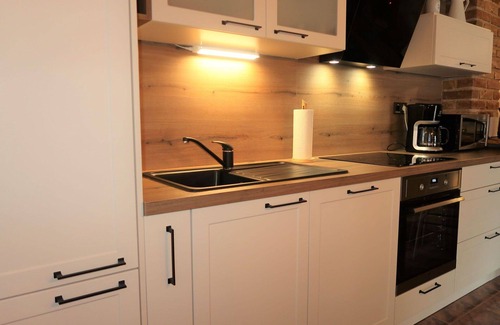 Kozljani House | Stunning private villa for 4 people with WIFI, A/C, TV, terrace and pets allowed