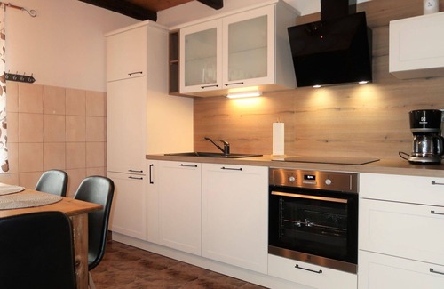 Kozljani House | Stunning private villa for 4 people with WIFI, A/C, TV, terrace and pets allowed