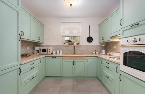 Bazgalji Villa | Stunning private villa for 6 people with private pool, A/C, WIFI, TV, terrace and pets allowed