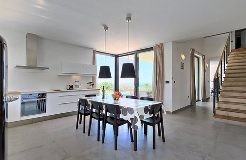 Farini Villa | Stunning private villa for 8 people with private pool, WIFI, A/C, TV, patio and panoramic view