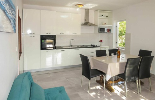 Ugljan House | Stunning private villa for 8 guests with A/C, WIFI, TV and terrace