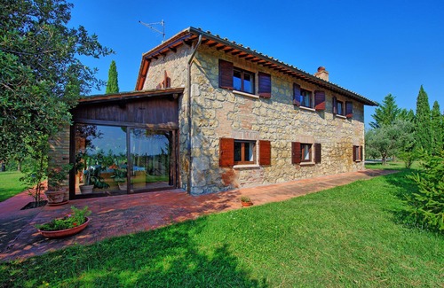Cetona Villa | Stunning private villa for 7 people with private pool, A/C, TV and panoramic view