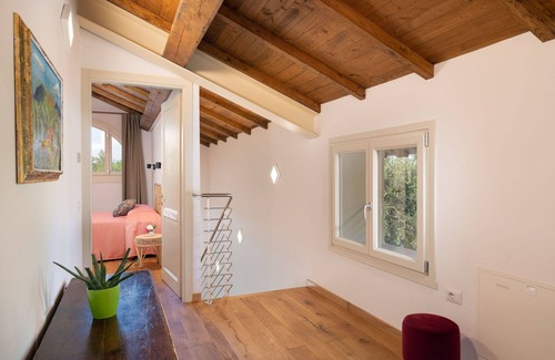 Borgo San Lorenzo Villa | Stunning private villa for 7 guests with private pool, WIFI, A/C, TV, patio and panoramic view