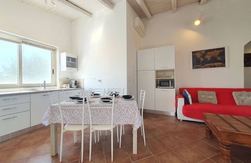 Reitani Villa | Stunning private villa for 6 people with A/C, WIFI, TV, terrace and pets allowed