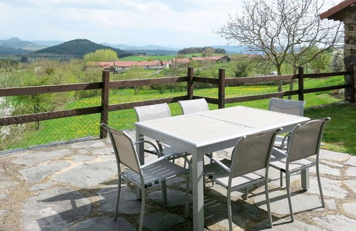 Chamalieres-sur-Loire House | Stunning private villa for 6 people with WIFI, TV, terrace and pets allowed