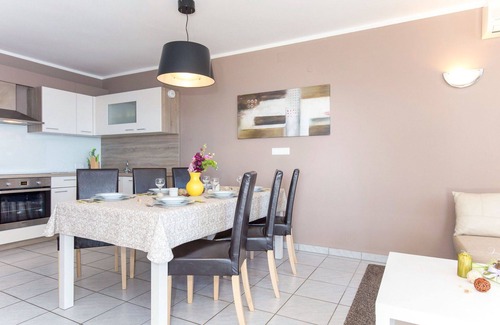 Zagorje House | Stunning private villa for 10 people with A/C, WIFI, private pool, TV and terrace