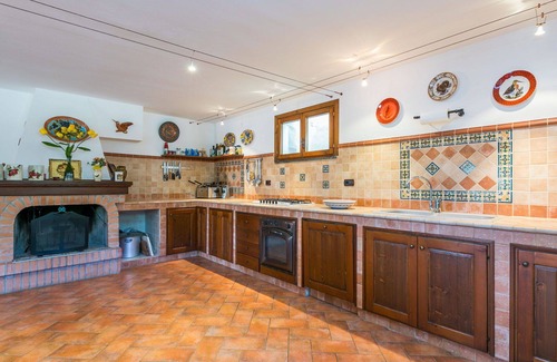 Cecina House | Stunning private villa with A/C, hot tub, private pool, WIFI, TV, patio and pets allowed