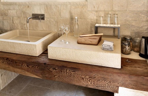 Feltre House | Stunning private villa for 4 people with WIFI, A/C and TV