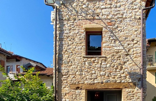 Feltre House | Stunning private villa for 4 people with WIFI, A/C and TV