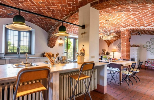 Soglio Villa | Stunning private villa for 14 people with A/C, WIFI, private pool, TV, patio and panoramic view