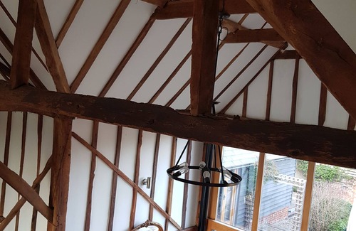 Halstead House | Stunning Rural Barn Conversion with Hot tub & pool table