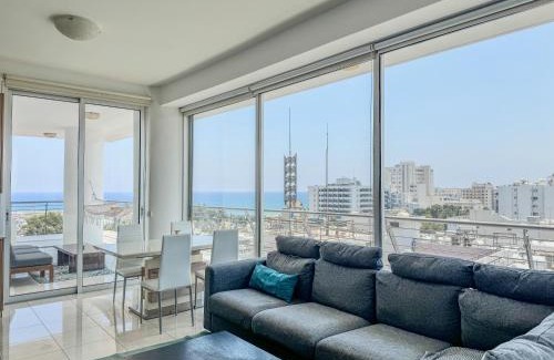 Larnaca Apartment | Stunning Sea & City View Apt - 3 min Walk to Beach
