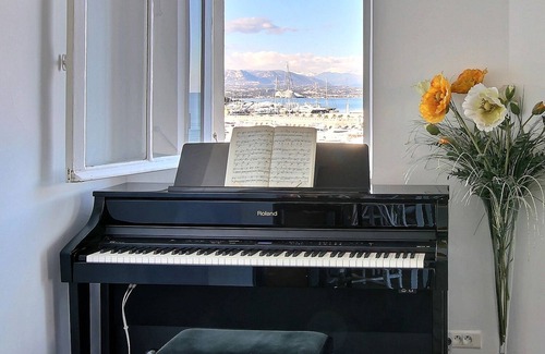 Antibes City Centre Apartment | Stunning Sea View Apt on the Ramparts in the Old Town of Antibes