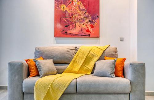 Mgarr Apartment | Stunning Studio Heart of St Julians Sleeps 4