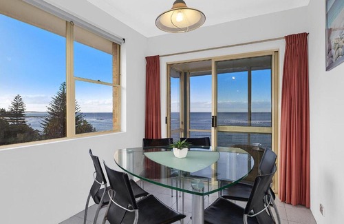 Toowoon Bay Apartment | Stunning Toowoon Bay on Charlton