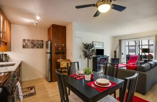 Glenwood Grove - North Iris Condo | STUNNING, Top-Shelf Suite Retreat!