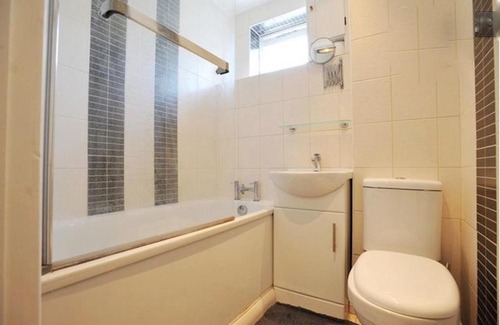 St. Pancras Apartment | Stunning two bed in Russell Square