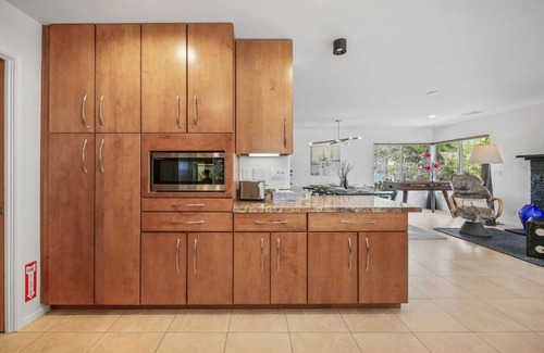 Desert Hot Springs House | Stunning Views, Designer Interiors, Pool+Spa,Games