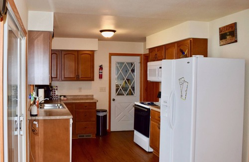 Pepin House | Stunning view of Lake Pepin! 1/2 mile to Villa Bellezza