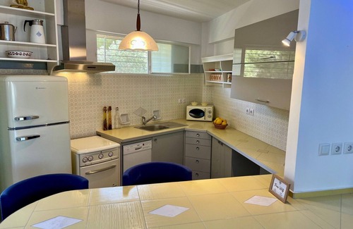 Saronida Apartment | Stunning View Seaside 1-bed Apartment in Saronida