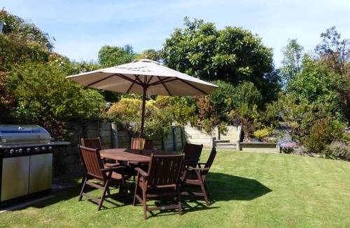 Akaroa House | Stunning Views-All Day Sun and Amazing Sunsets.