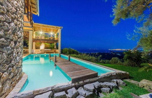 Agios Markos Villa | Stunning Villa Oasis & Open Air Living Spaces