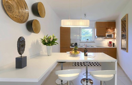 Krizine House | Stunning villa for 6 people with A/C, WIFI, private pool, TV, terrace and pets allowed