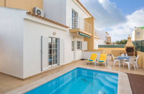 Pera House | Stunning villa for 6 people with A/C, private pool, WIFI, TV and terrace