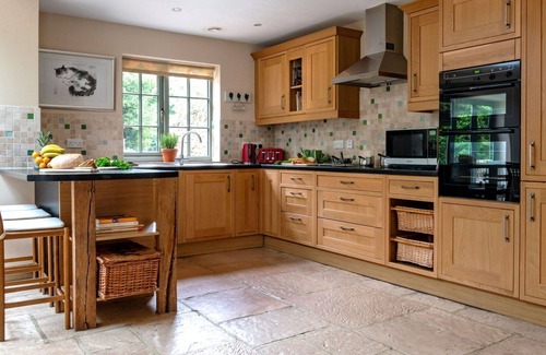 Kingham House | Stunning villa for 6 people with WIFI, pool