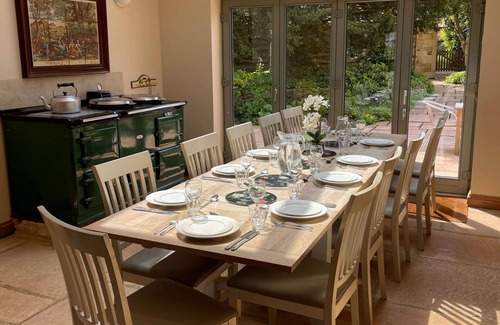 Kingham House | Stunning villa for 6 people with WIFI, pool