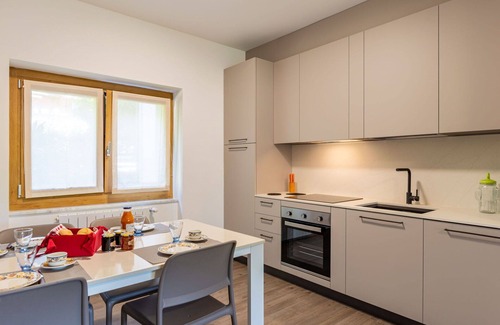Novate Mezzola House | Stunning villa for 6 guests with WIFI, TV, terrace, pets allowed and panoramic view
