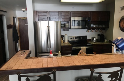 Mountain House Condo | Stunning Walk To Lifts 2 Bathrooms Large Studio! nSTR License:STR20-00124