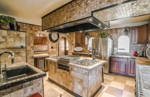 Tacoma Villa | Stunning Water View Sunsets-Dble Chefs Kitchen-Green Clean