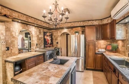 Tacoma Villa | Stunning Water View Sunsets-Dble Chefs Kitchen-Green Clean