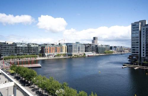 Grand Canal Dock Apartment | Stunning waterfront apartment in Grand Canal Dock