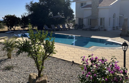 Karsiyaka Villa | Stunningly tranquil Villa close to beaches and restaurants