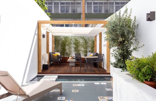 Lisbon Old Town Apartment | STUPENDO-2BR- Patio, Refresh Pond-A/C-Center