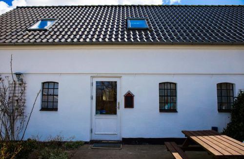 Give House | Stutteri Skandihest Apartments