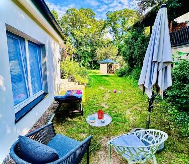 Caputh Apartment | Stylisches See-Studio mit Badezugang & Garten