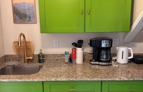 Bluemont Apartment | Stylish 1-bd/1-ba gardern apt within quaint Bluemont village, walk to wineries.