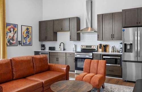 Talbot's Corner Apartment | Stylish 1BR Apt – Perfect for Game Night, Sleeps 6