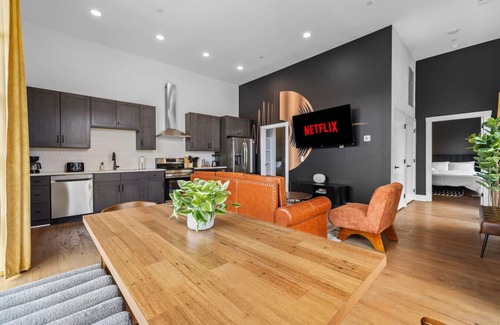 Talbot's Corner Apartment | Stylish 1BR Apt – Perfect for Game Night, Sleeps 6