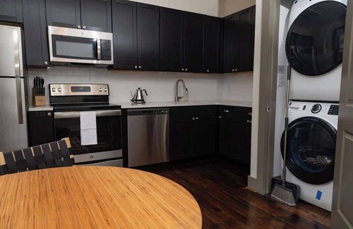 Roanoke Apartment | Stylish 1BR near brews & downtown