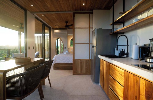 Santiago House | Stylish 1BR Stunning Balcony Views