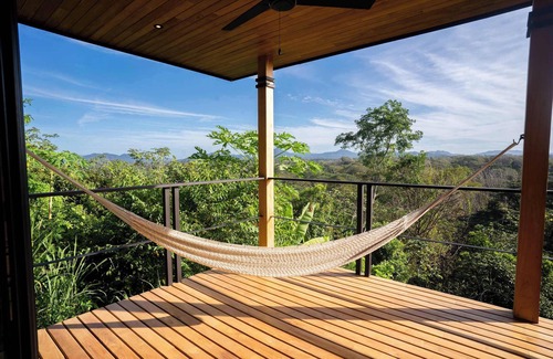 Santiago House | Stylish 1BR Stunning Balcony Views